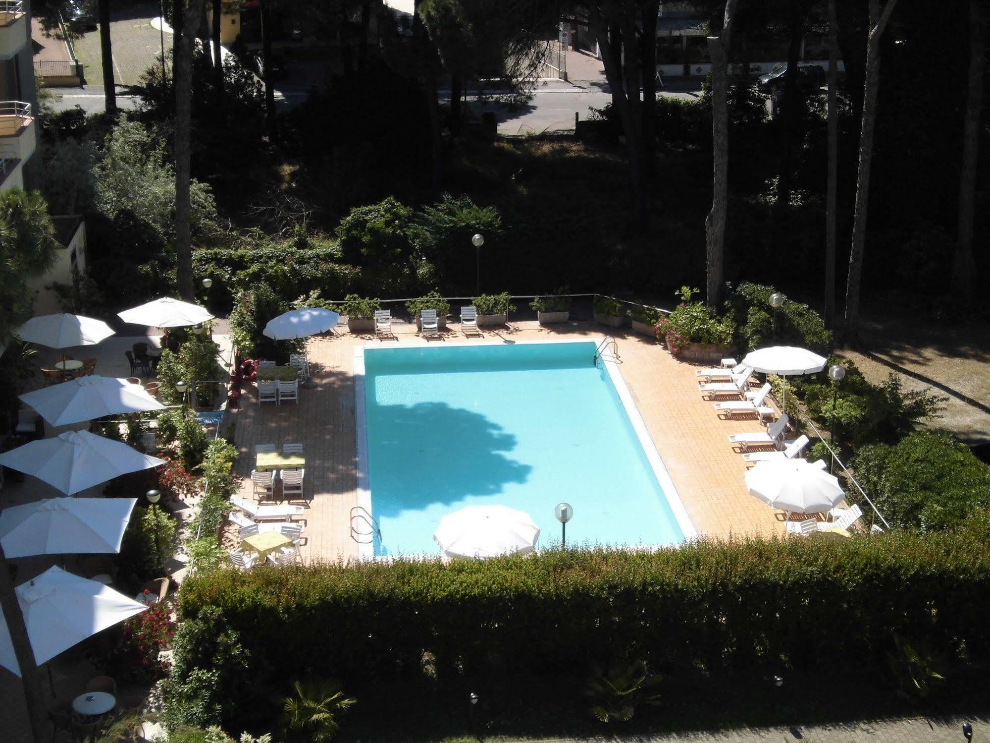 Hotel Europa Park Lido di Spina Exterior foto